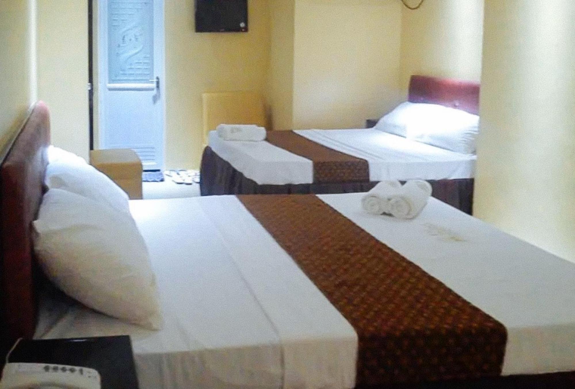 Reddoorz Plus @ Taj Hotel Tuguegarao Ngoại thất bức ảnh