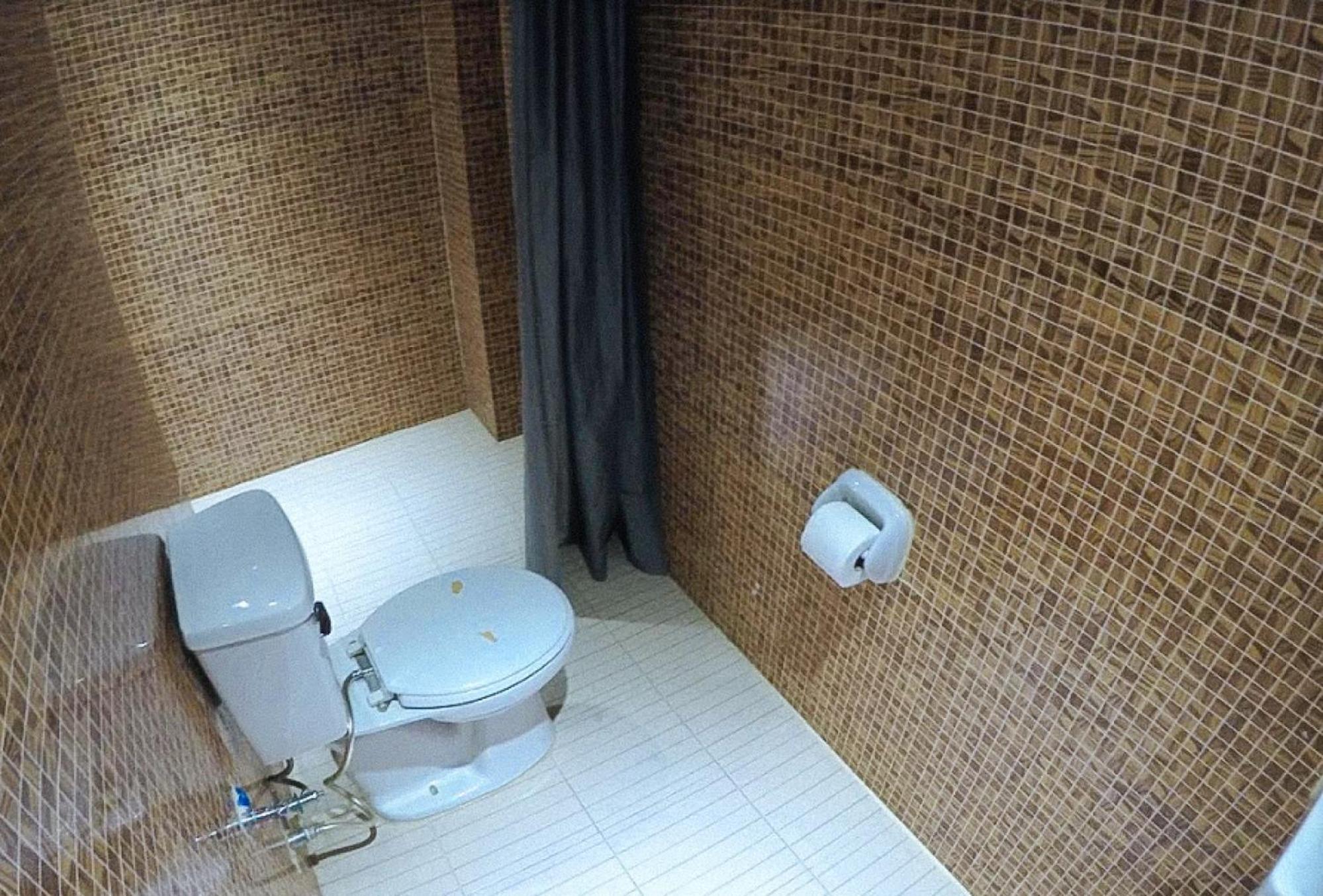 Reddoorz Plus @ Taj Hotel Tuguegarao Ngoại thất bức ảnh